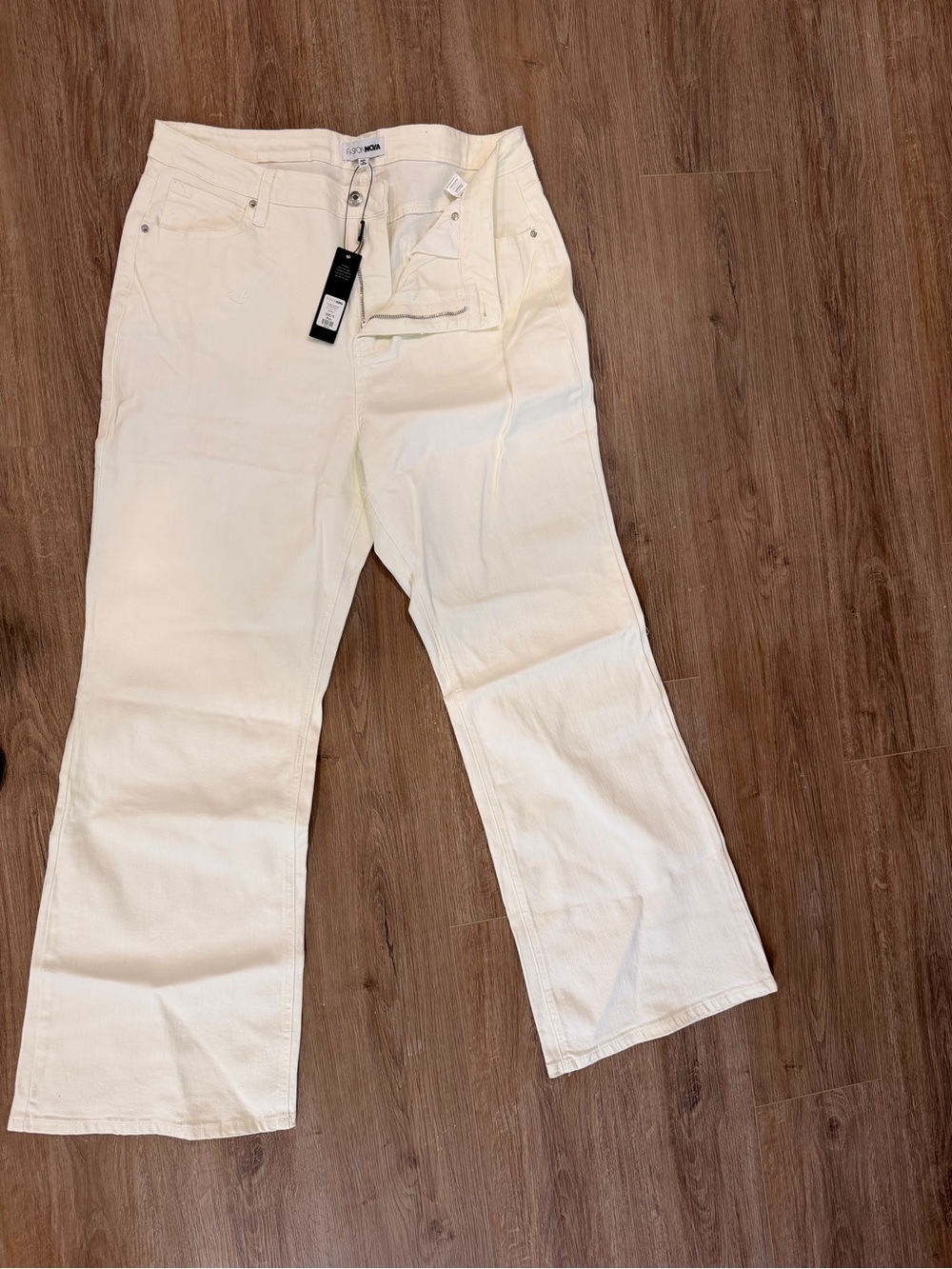 Fashion Nova Cream Wide-Leg Jeans